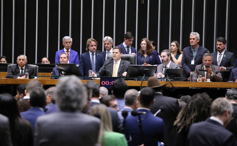 Alcolumbre exclui parte do veto ao PL da Dosimetria por conflito com Lei Antifacção