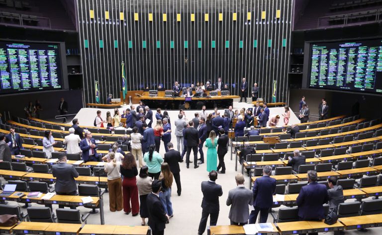 Alcolumbre nega leitura de requerimentos para CPI do banco Master no Congresso