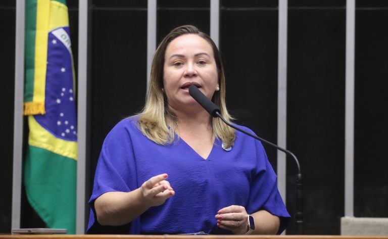 Câmara analisa adicional de 30% para profissionais de saúde em áreas de risco