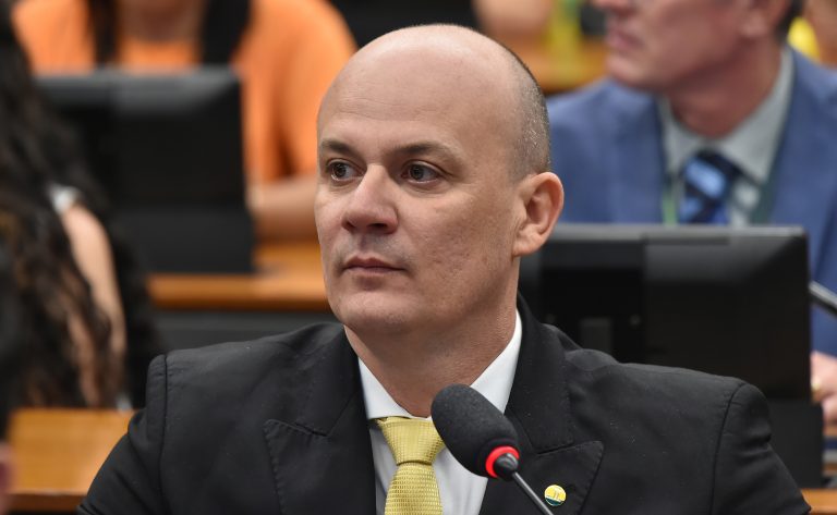 Câmara analisa criação de cadastro nacional de criminosos cibernéticos