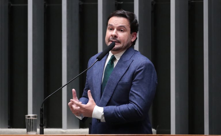 Câmara analisa incentivo fiscal para empresas investirem em segurança do trabalho