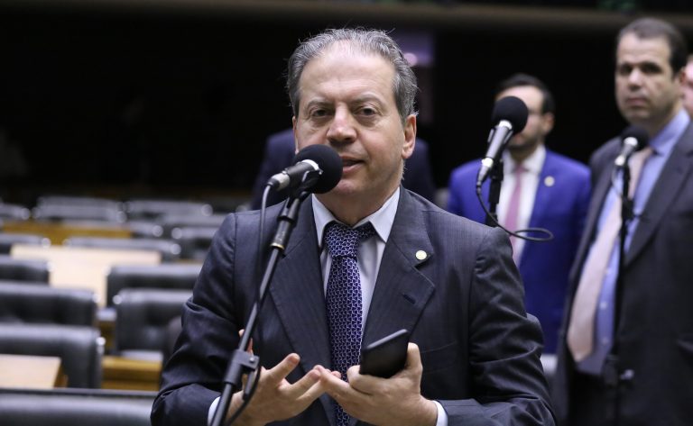 Câmara analisa inclusão de terapia com animais no SUS
