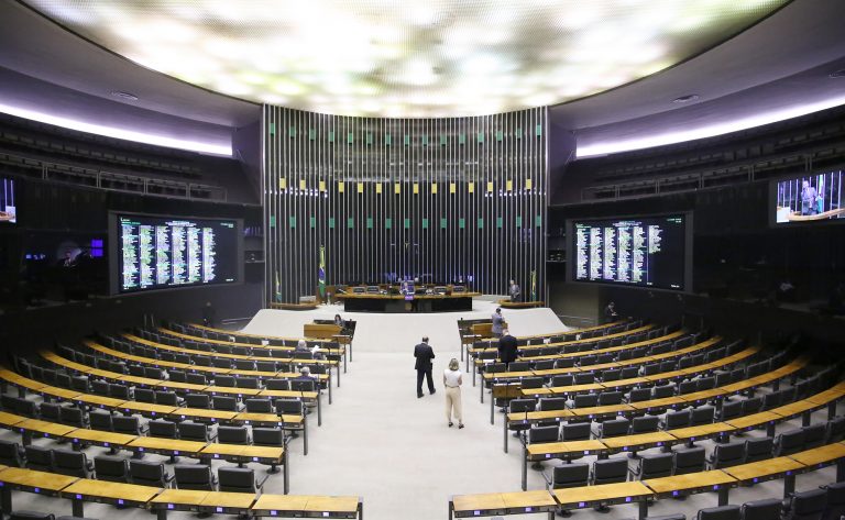 Câmara analisa novas regras para processo administrativo tributário