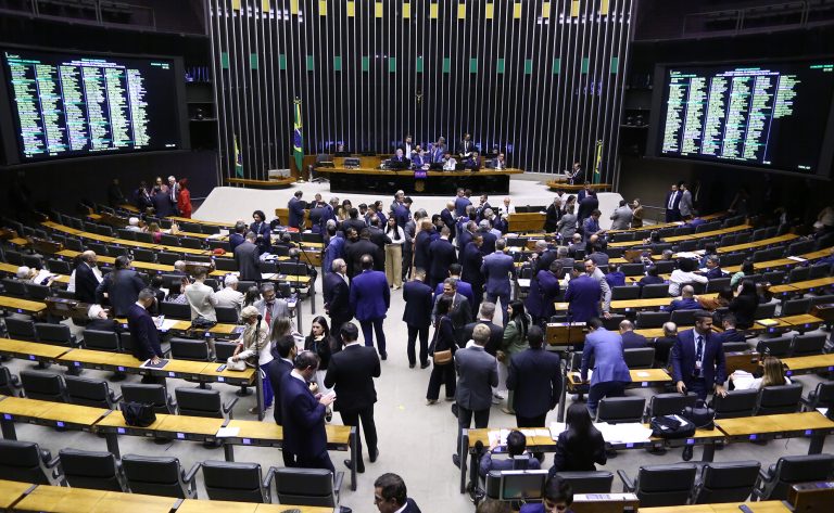 Câmara analisa projeto que perdoa dívidas tributárias de Apaes e entidades beneficentes