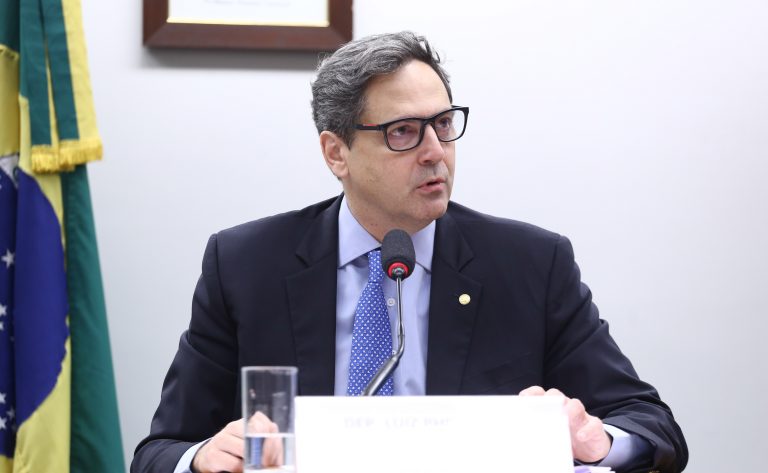 Câmara analisa projeto que simplifica divulgação de informações no mercado