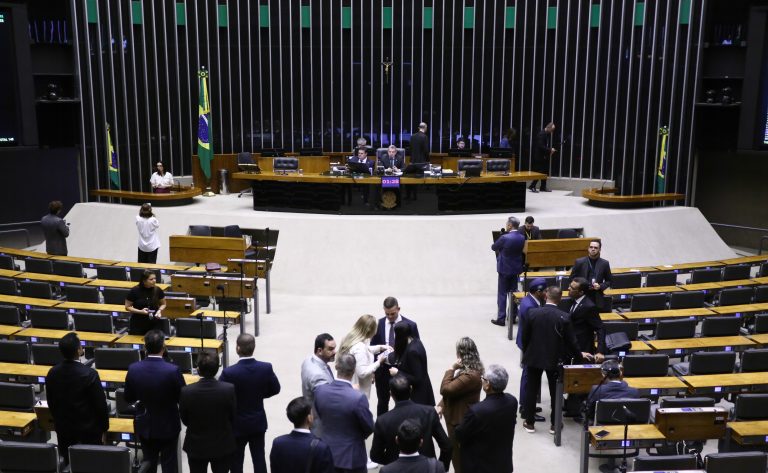 Câmara analisa prorrogação de prazo para regularização de imóveis em faixa de fronteira até 2030