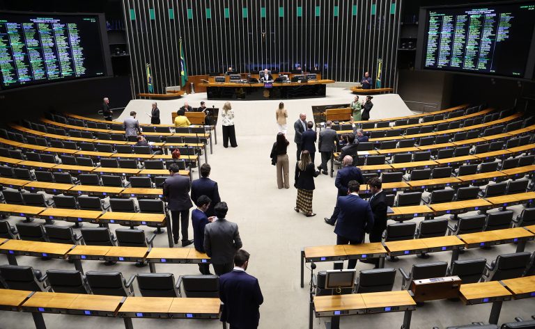 Câmara aprova 6 MPs com R$ 1,1 bi em créditos extras; textos vão ao Senado