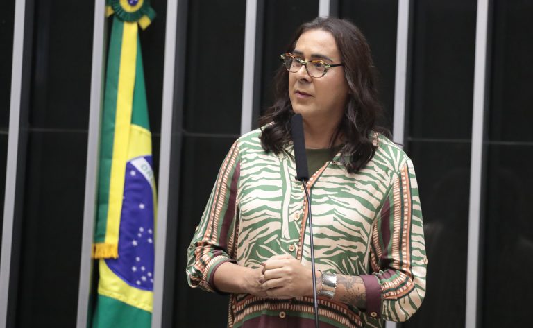 Câmara aprova ampliação do transporte escolar para professores e estudantes urbanos