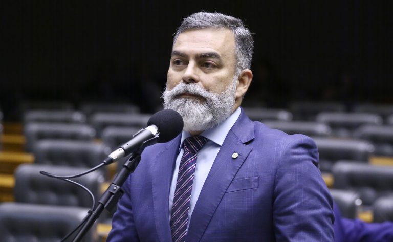 Câmara aprova cartão digital para monitorar saúde bucal de crianças