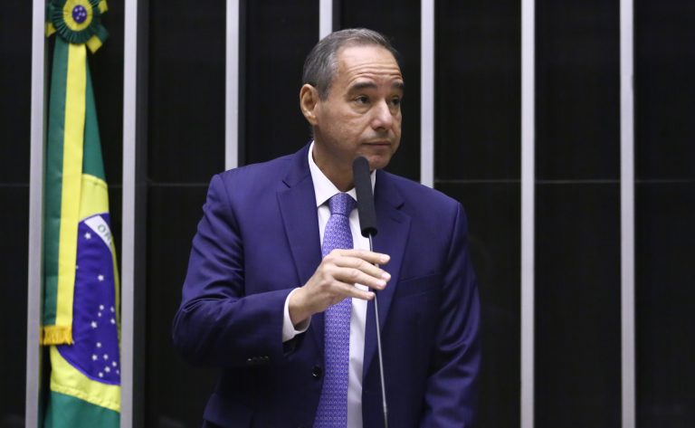 Câmara aprova criação da Fundação Caixa para projetos sociais e culturais