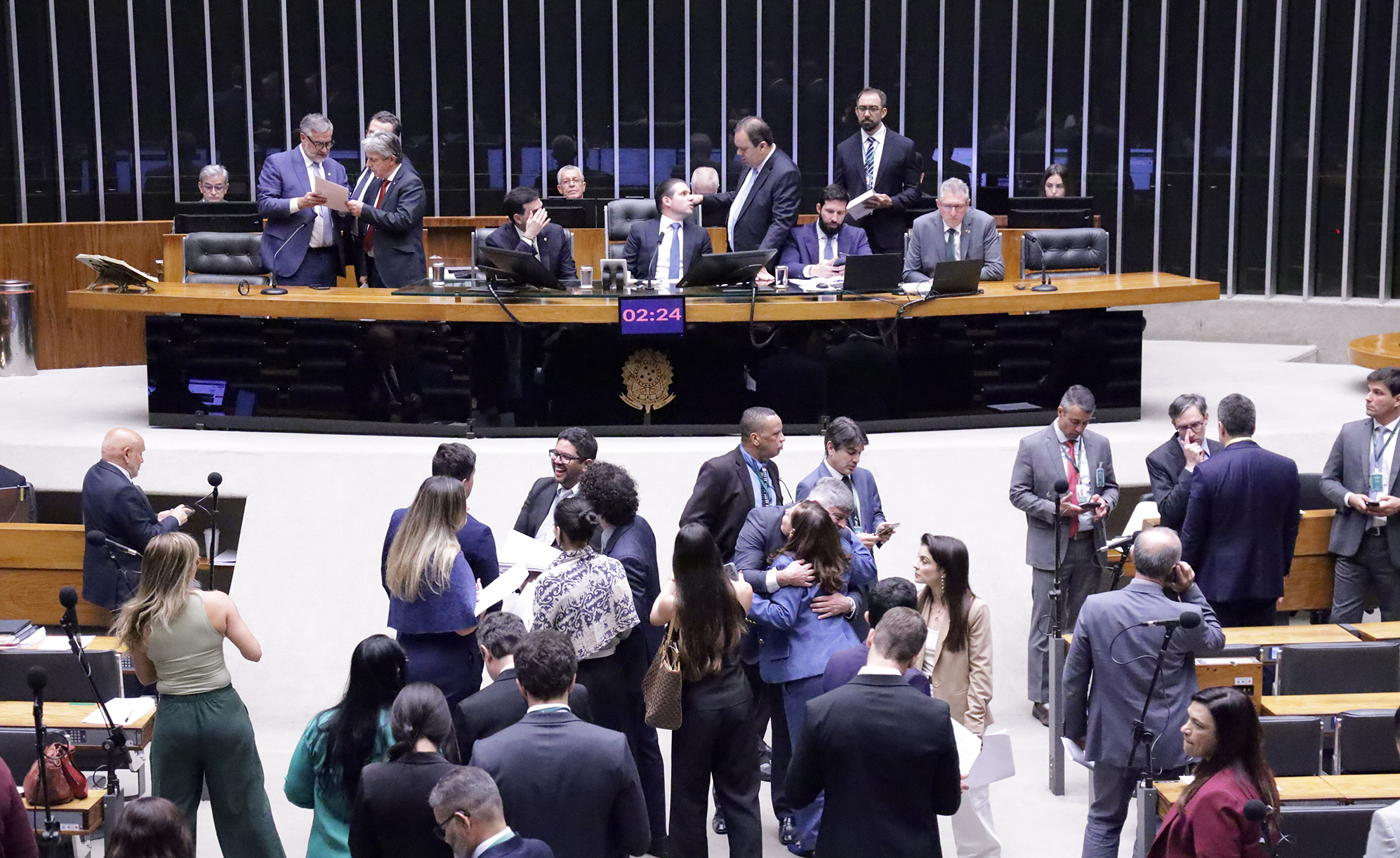 Câmara aprova desconto em folha para pagamento de aluguel residencial