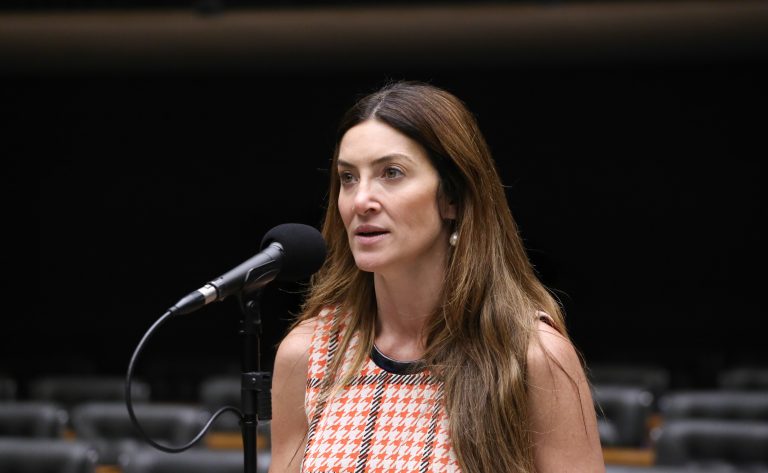 Câmara aprova Dia da Autoestima da Mulher Brasileira em 21 de setembro