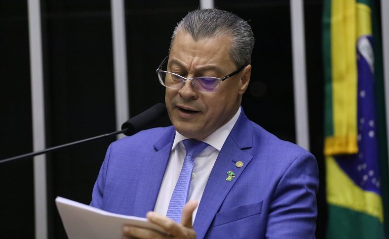 Câmara aprova emendas parlamentares para atendimento pré-hospitalar dos bombeiros