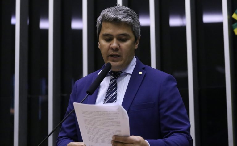 Câmara aprova inclusão de prevenção do câncer colorretal no programa masculino