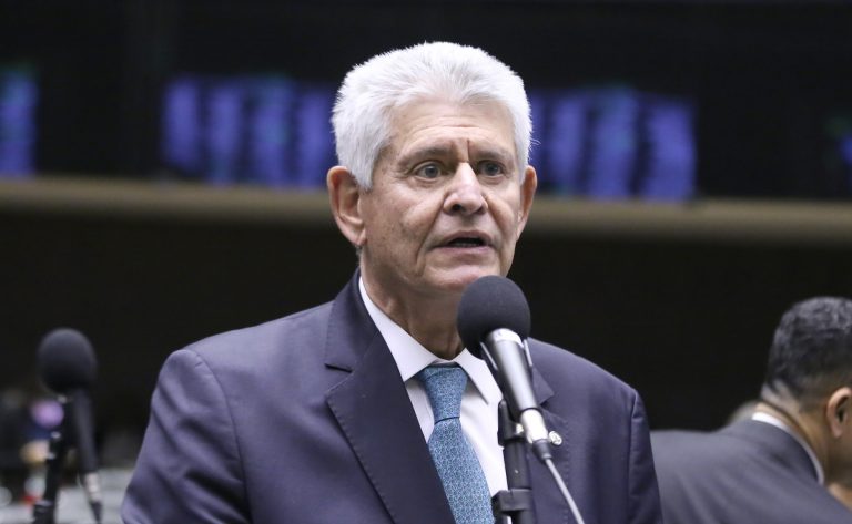 Câmara aprova isenção de IPI para compra de carro novo após perda em desastre natural
