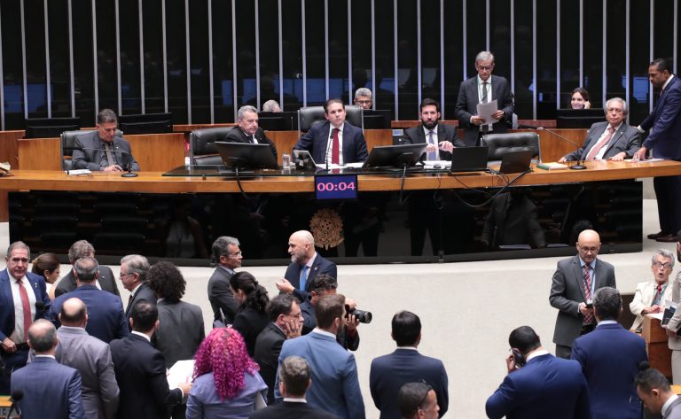 Câmara aprova isenção de ISS para Copa do Mundo Feminina de 2027