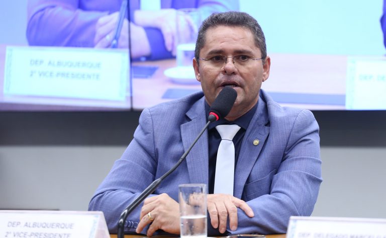 Câmara aprova isenção fiscal para biocombustíveis de plantas geneticamente modificadas