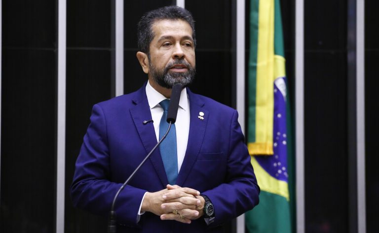 Câmara aprova lei que usa dados do IBGE para ampliar acesso a alimentos no Brasil