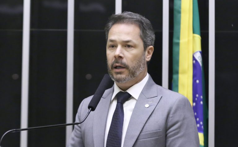 Câmara aprova obrigatoriedade de rotas de fuga acessíveis em edifícios de uso coletivo