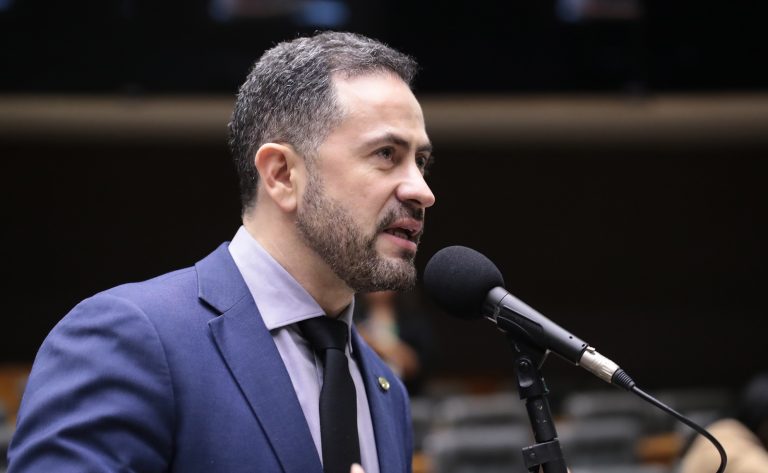 Câmara aprova pena de até 15 anos para adulteração de bebidas que cause morte