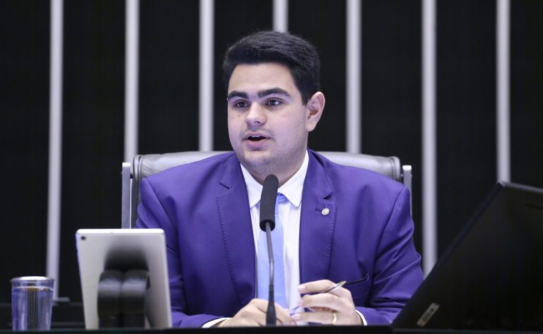 Câmara aprova prioridade para pessoas em situação de rua em programas habitacionais federais