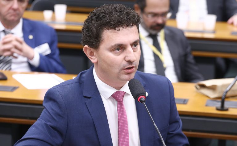 Câmara aprova projeto que destina 5% de multas ambientais para pesquisa sustentável de alimentos