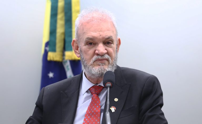 Câmara aprova projeto que destina mais recursos de loterias para pessoas com deficiência