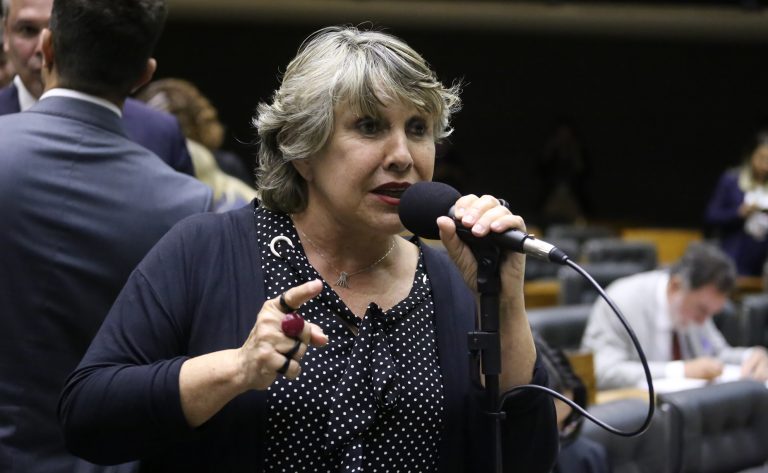 Câmara aprova projeto que proíbe medidas alternativas para crimes de racismo