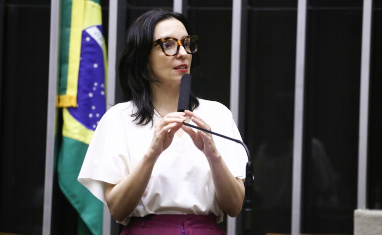 Câmara aprova projeto que reconhece escolas de saúde pública como estratégicas para o SUS