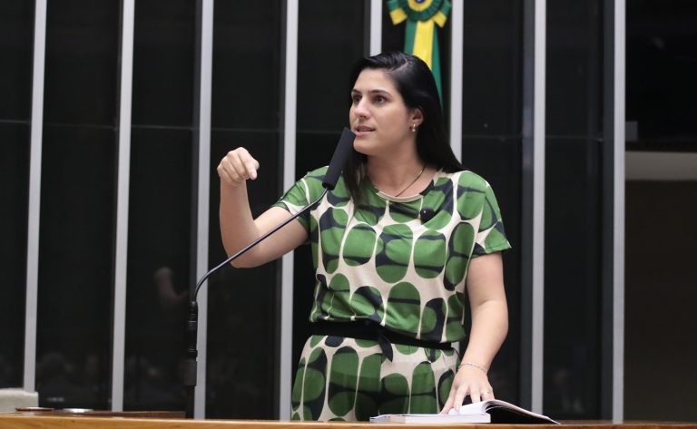 Câmara aprova protocolo para proteger crianças de violência virtual