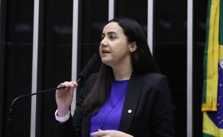 Câmara aprova psicólogos nas escolas para combater bullying e violência