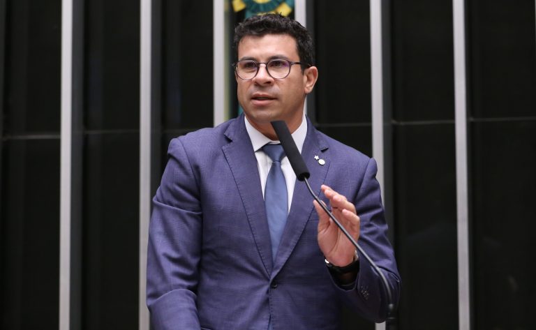 Câmara aprova reconhecimento da poesia do Pajeú como cultura nacional