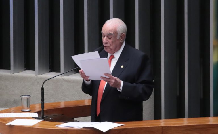 Câmara aprova regras mais rígidas contra devedor contumaz; vai à sanção