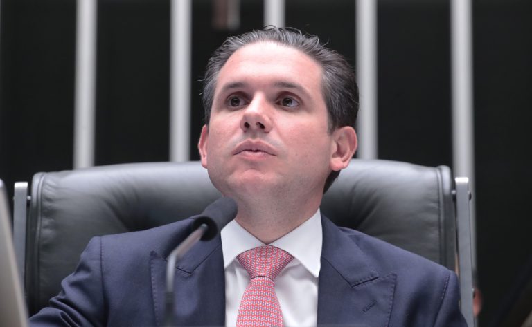 Câmara aprova regulamentação da reforma tributária com promessa de reduzir custos