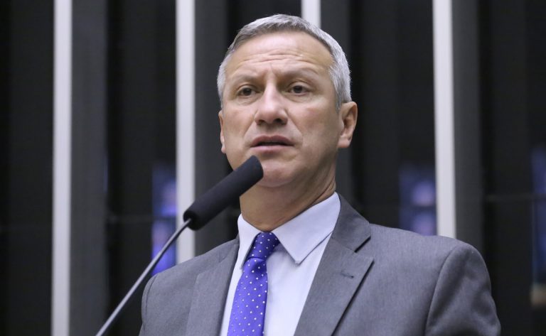 Câmara aprova regulamentação de informantes policiais para combater crime organizado