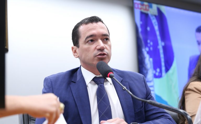 Câmara aprova renegociação de dívidas rurais do Pronaf e Pronamp para produtores afetados por eventos climáticos