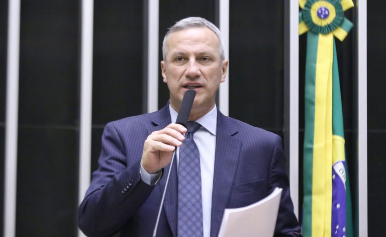Câmara aprova sistema nacional de reconhecimento facial para capturar foragidos