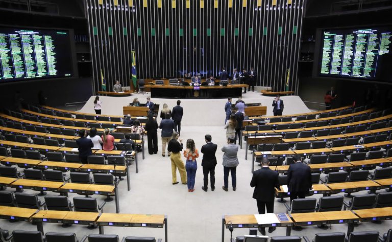 Câmara aprova transferência simbólica da capital para Belém durante COP30
