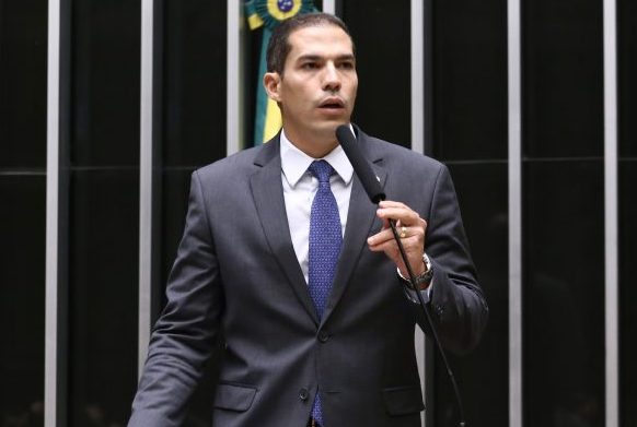 Câmara aprova transferência simbólica da capital para Salvador em 2 de julho