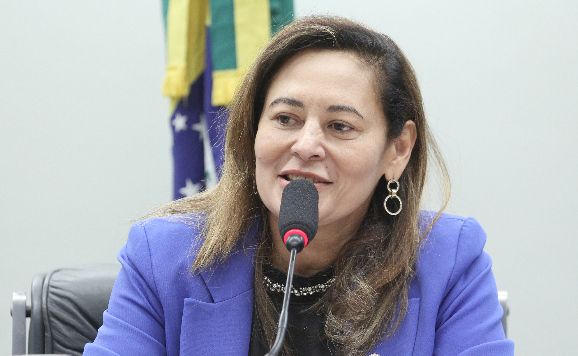 Câmara: Comissão aprova intérprete de línguas indígenas em serviços públicos