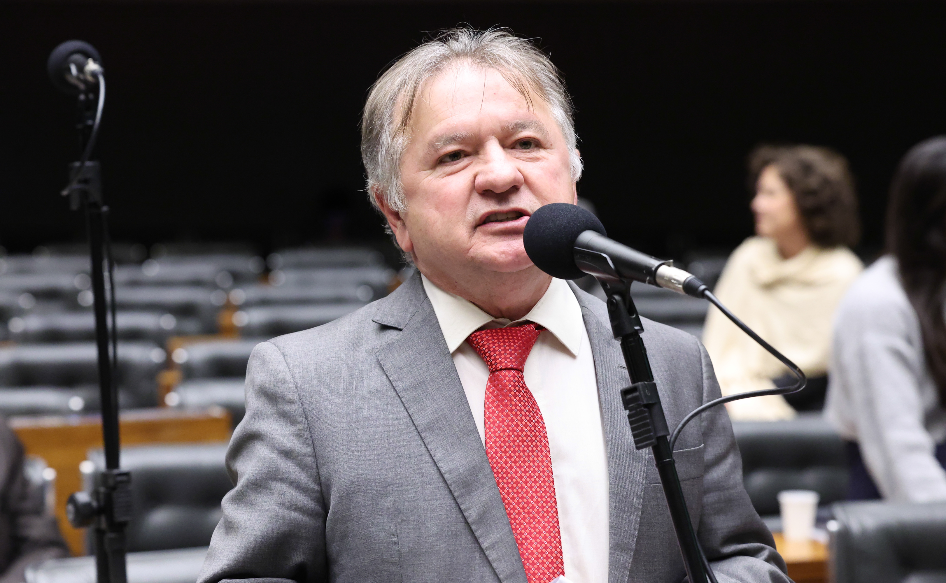 Câmara: Comissão aprova placas informativas obrigatórias em obras públicas