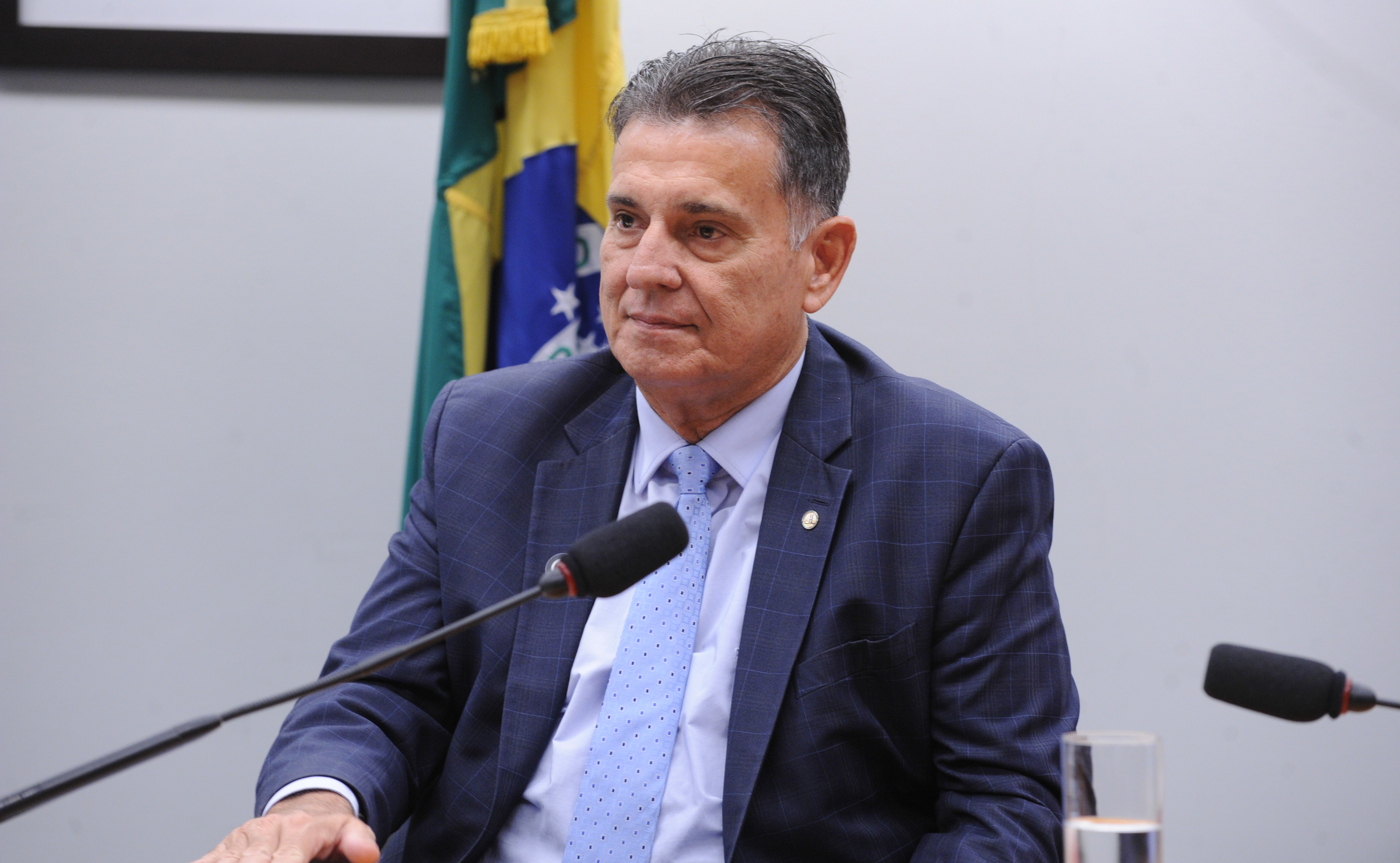 Câmara: Comissão aprova uso supervisionado de IA na segurança pública