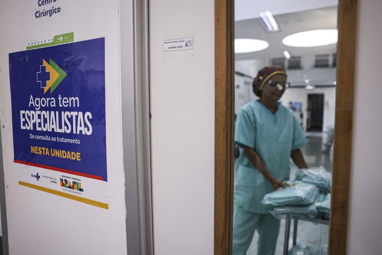 Câmara debate ajustes no programa Agora Tem Especialistas após resultados tímidos