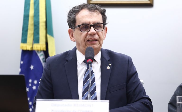 Câmara debate diretrizes para atuação de psicólogos com população em situação de rua
