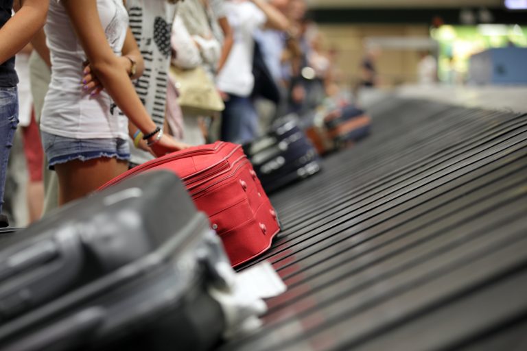 Câmara debate extravio de bagagens e suspeita de cartel no setor aéreo brasileiro