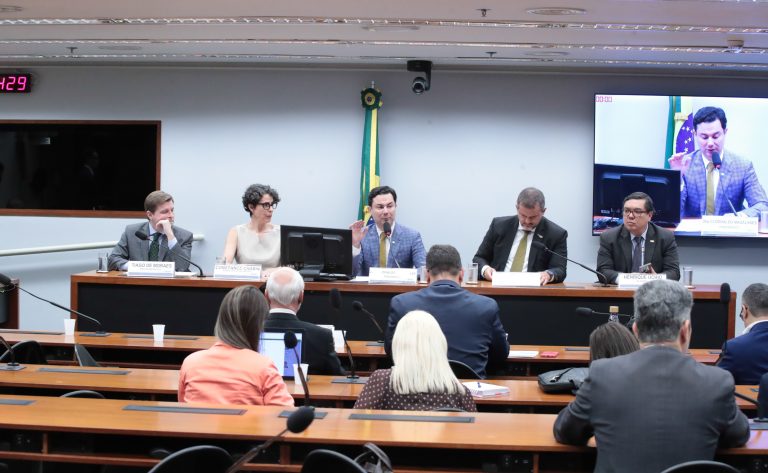 Câmara debate patentes de remédios: especialistas defendem limite de 20 anos