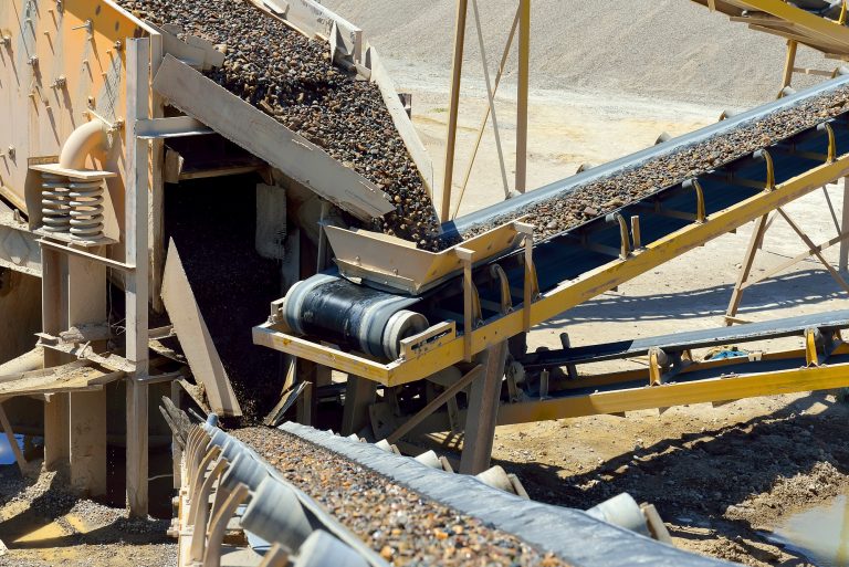 Câmara debate política para minerais críticos e transição energética