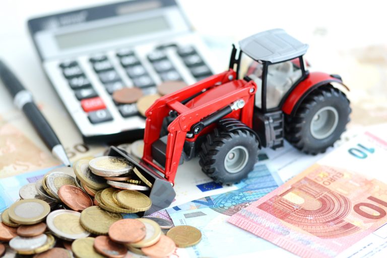 Câmara debate práticas abusivas de bancos no crédito rural