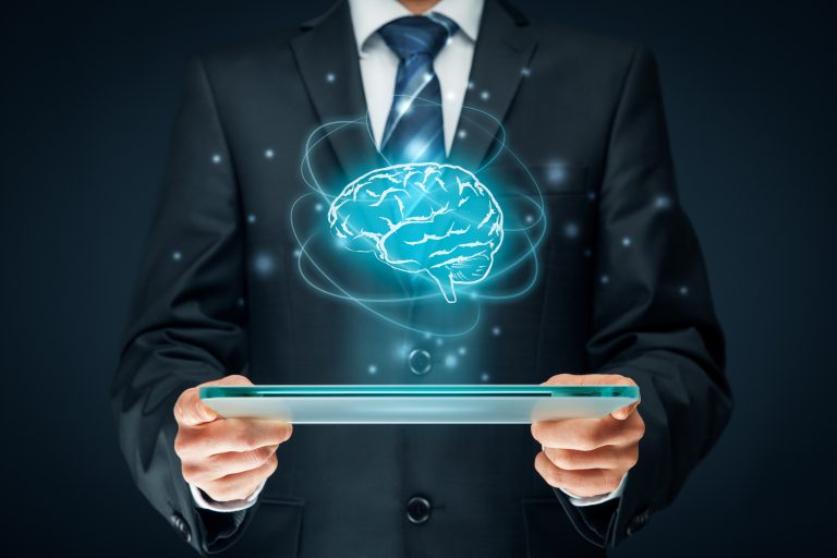 Câmara debate regulamentação da inteligência artificial e impactos na competitividade brasileira