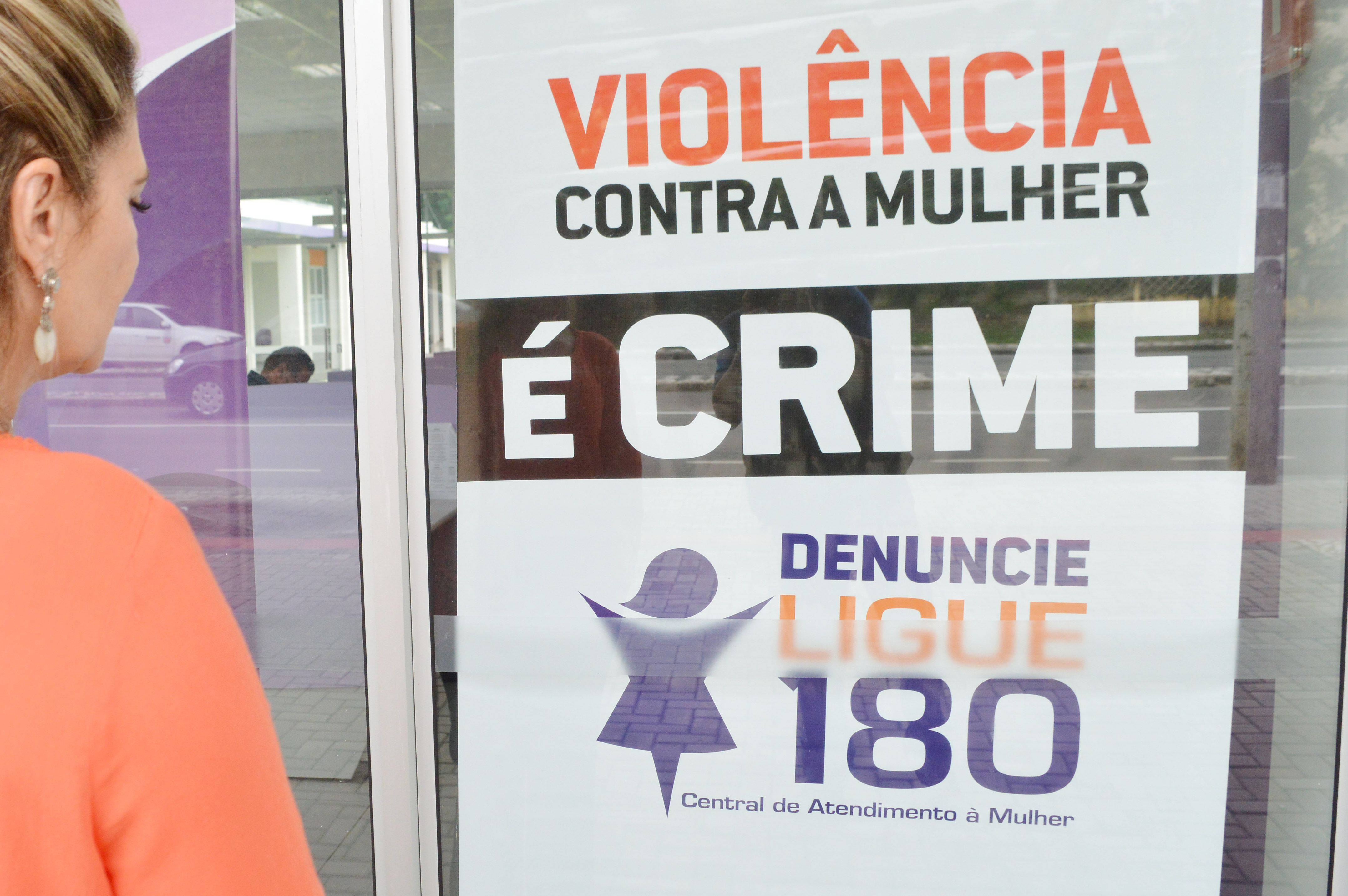 Câmara debate uso de tecnologia no combate à violência contra mulheres